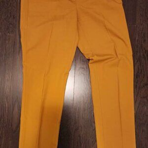 Aritzia Babaton Size 6 Dress Pant